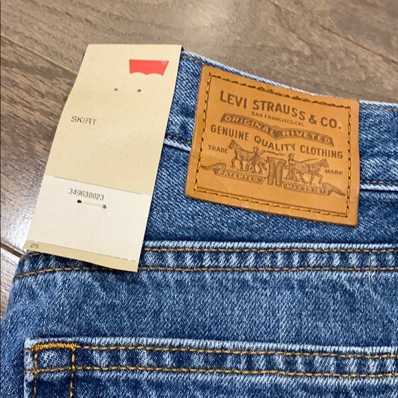 Levi’s Deconstructed Mini Skirt - Picture 7 of 8